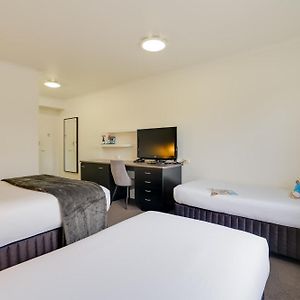 Superior Room Queen Twin Beds